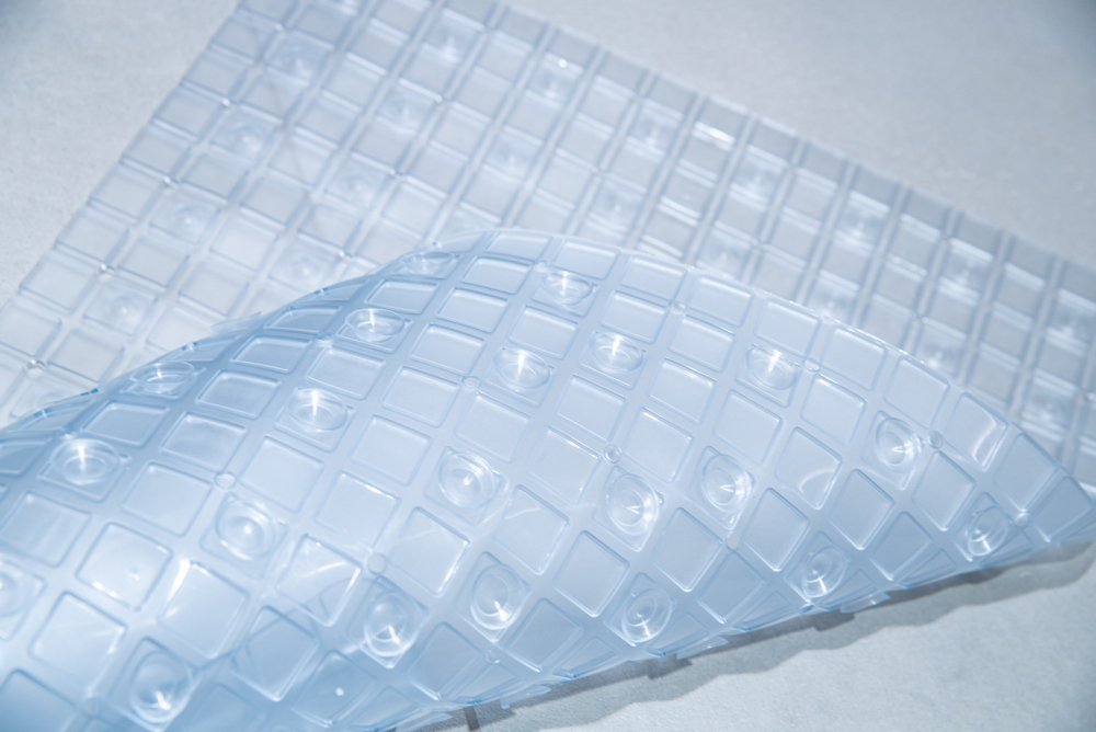 Csúszásgátló kádbetét, átlátszó PVC, 70×40 cm – 3. kép